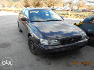 TOYOTA CARINA