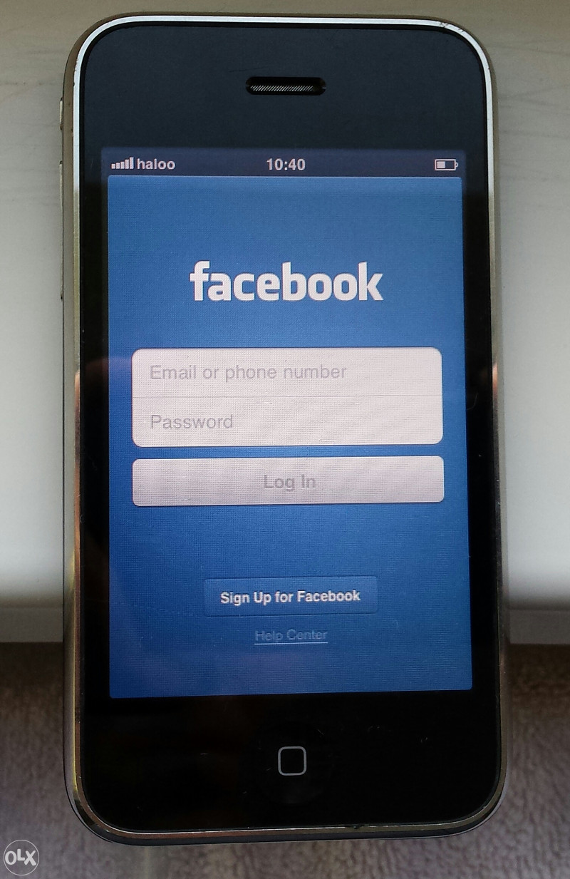 iphone 3gs simfree,extra stanje,Viber,WhatsApp,Facebook