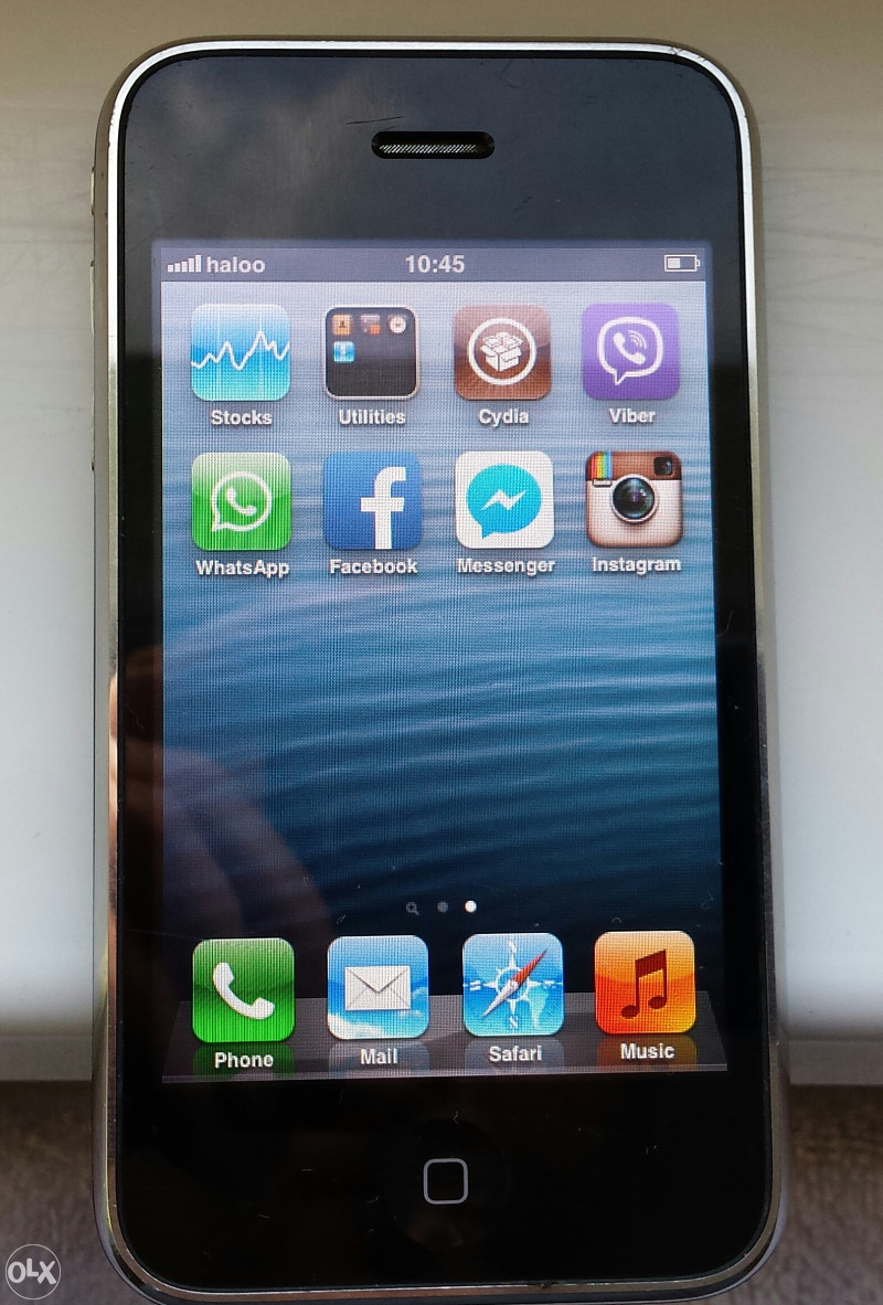iphone 3gs simfree,extra stanje,Viber,WhatsApp,Facebook