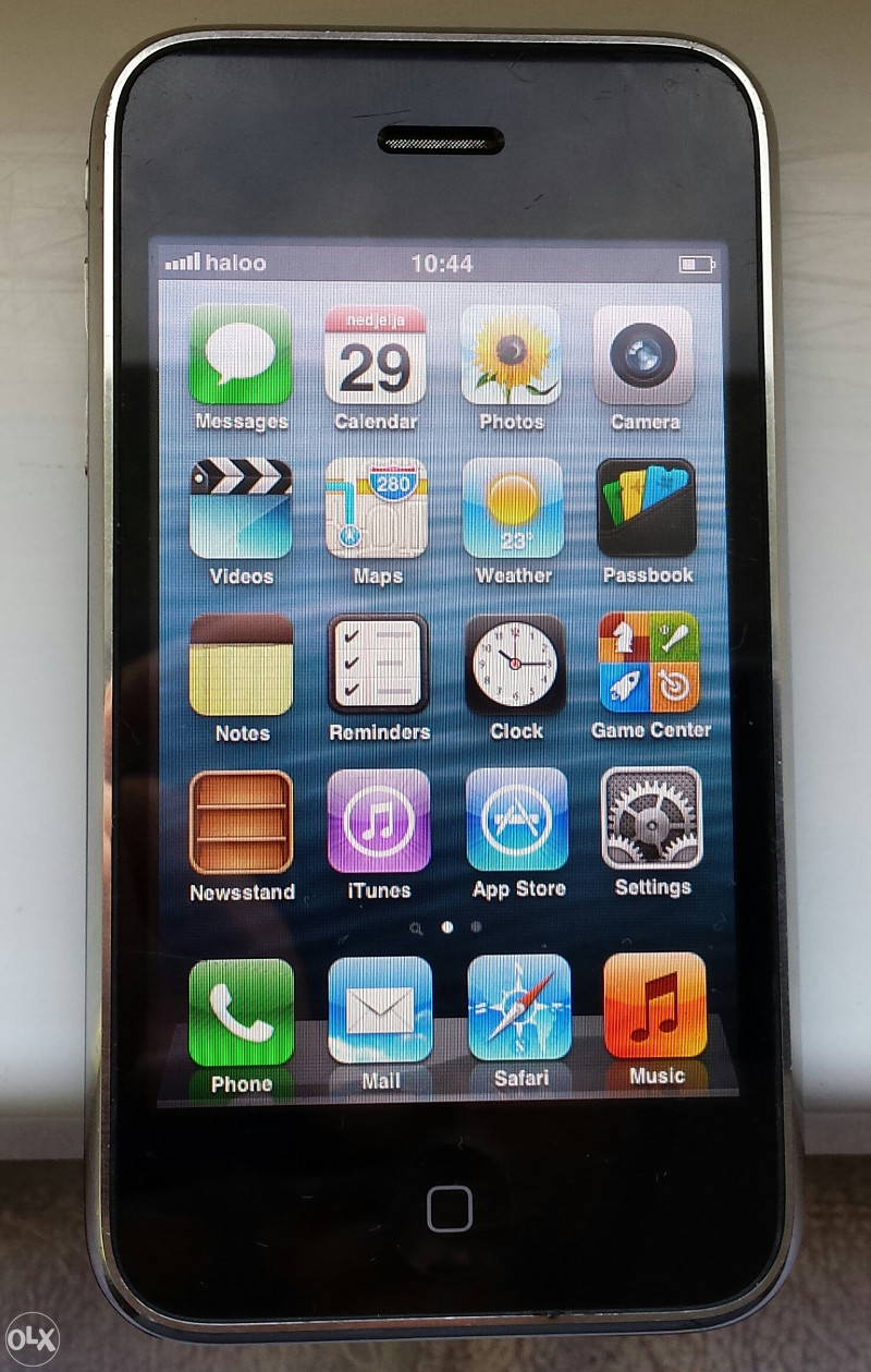iphone 3gs simfree,extra stanje,Viber,WhatsApp,Facebook