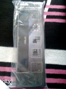 ASUS USB 3.0_ HZ- 2 Docking station