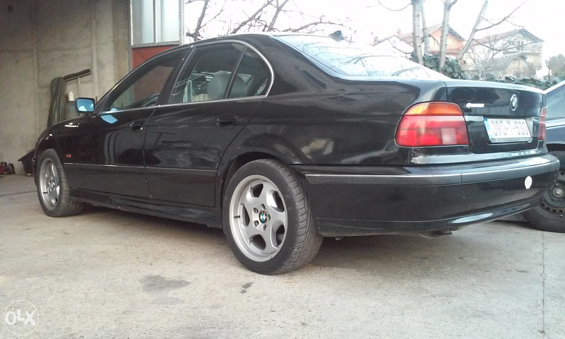 BMW e39 523 i