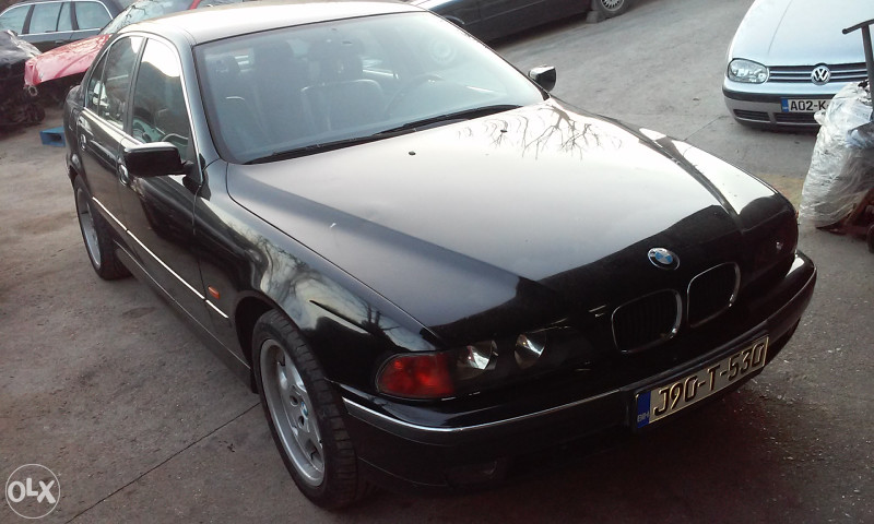 BMW e39 523 i