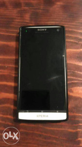 Xperia s