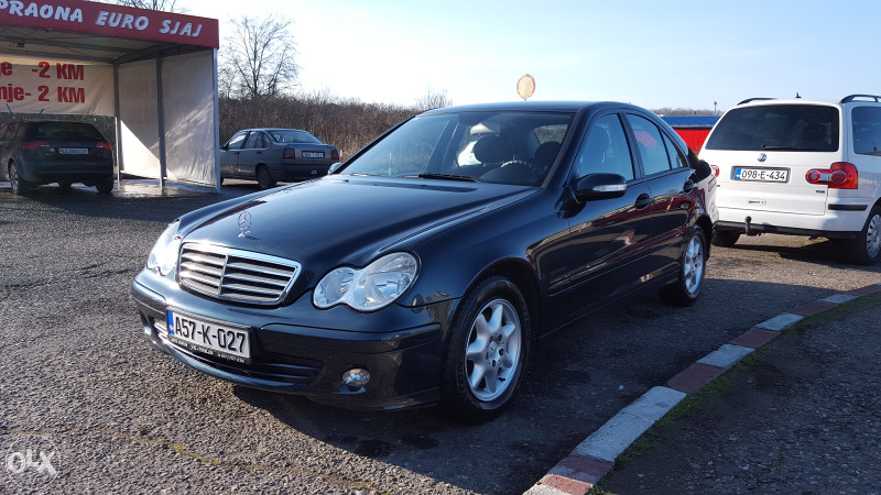 MERCEDES BENZ C 200 CDI 2005.GOD. FACELIFT ODLIČAN