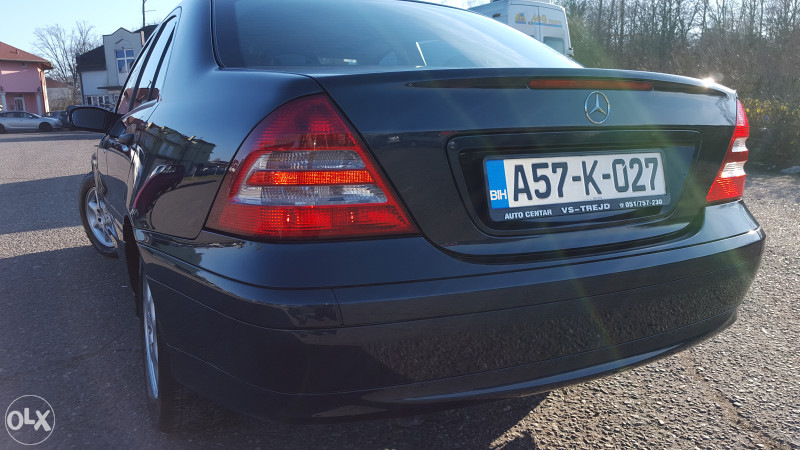 MERCEDES BENZ C 200 CDI 2005.GOD. FACELIFT ODLIČAN
