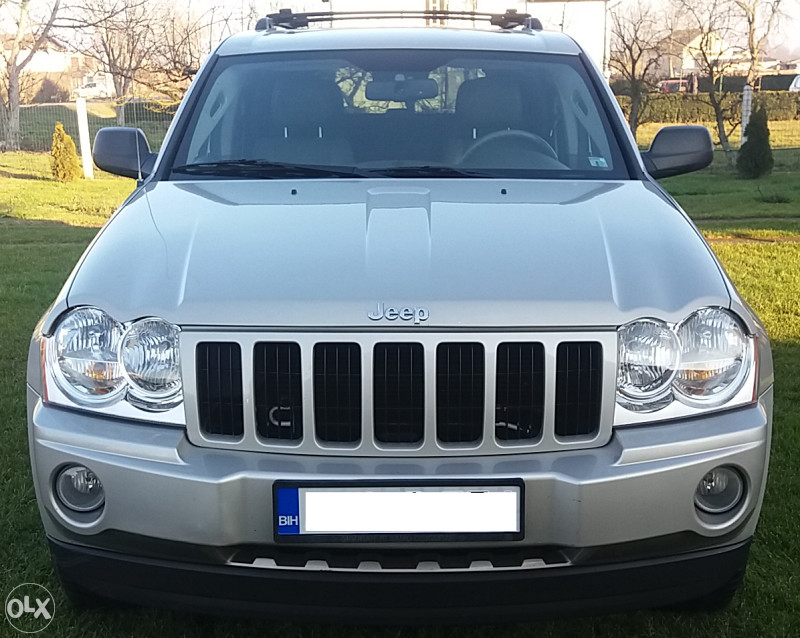 JEEP GRAND CHEROKEE LAREDO