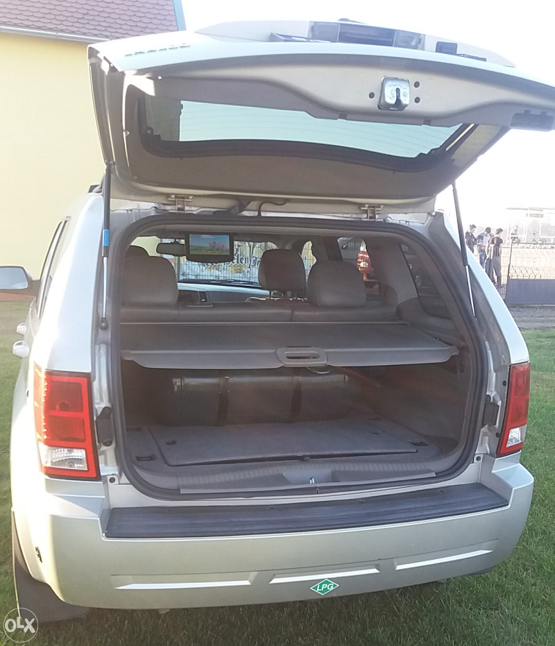 JEEP GRAND CHEROKEE LAREDO