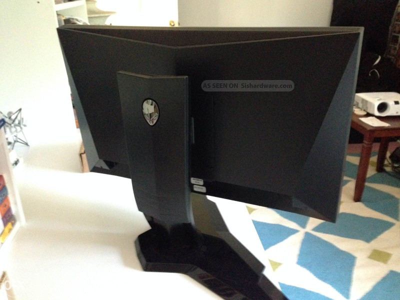 Alienware OPTX AW2210 Lcd Full HD,dvi,hdmi