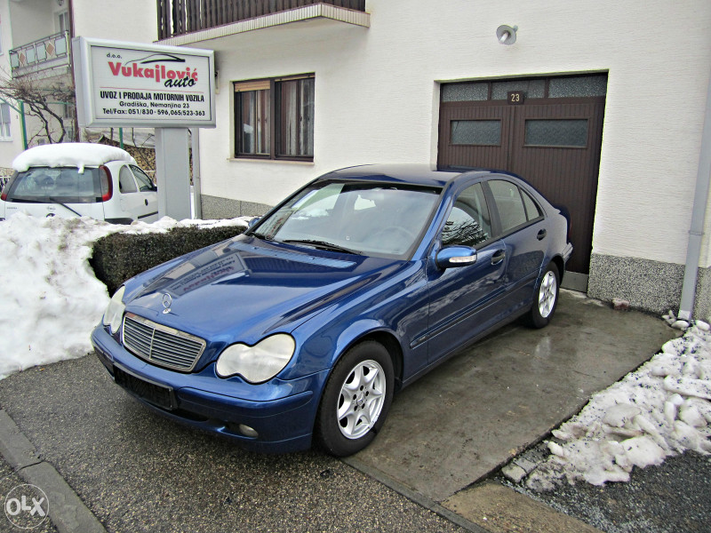 Mercedes-Benz C200 CDI    NOVOGODISNJA AKCIJA