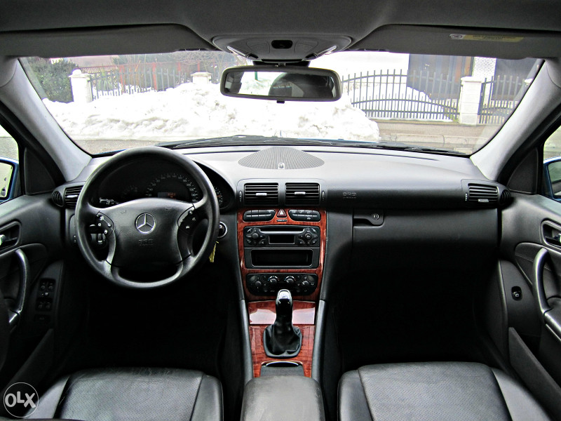 Mercedes-Benz C200 CDI    NOVOGODISNJA AKCIJA