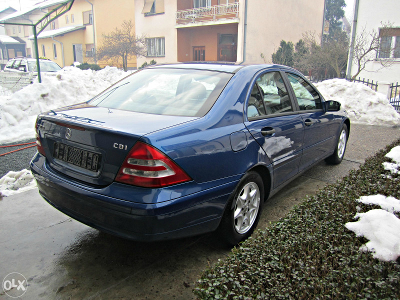 Mercedes-Benz C200 CDI    NOVOGODISNJA AKCIJA