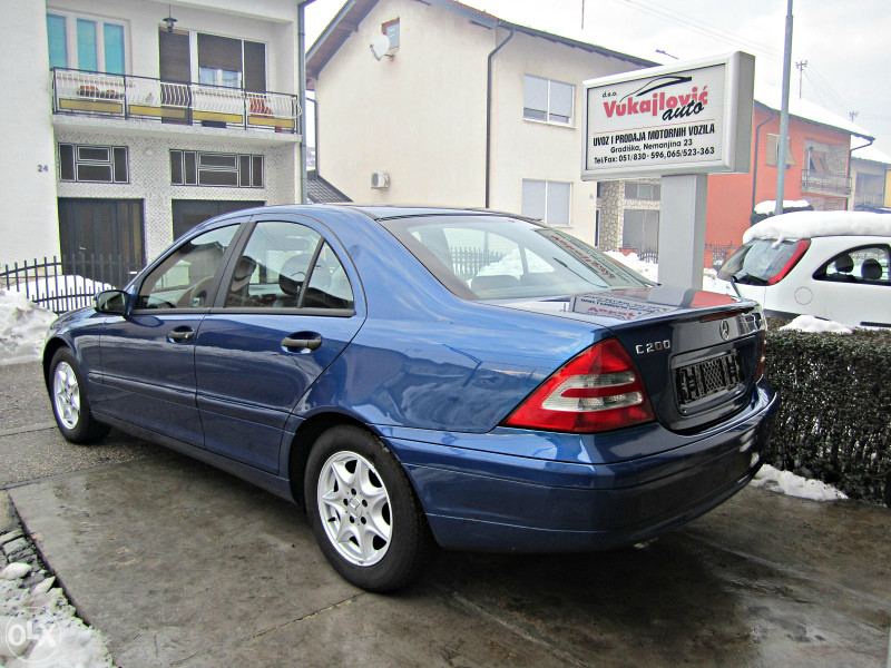 Mercedes-Benz C200 CDI    NOVOGODISNJA AKCIJA