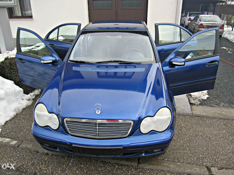 Mercedes-Benz C200 CDI    NOVOGODISNJA AKCIJA