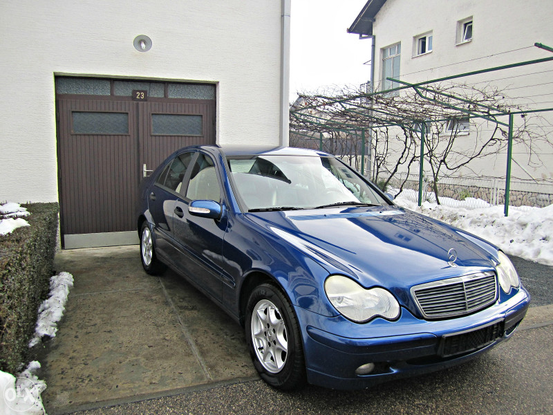 Mercedes-Benz C200 CDI    NOVOGODISNJA AKCIJA