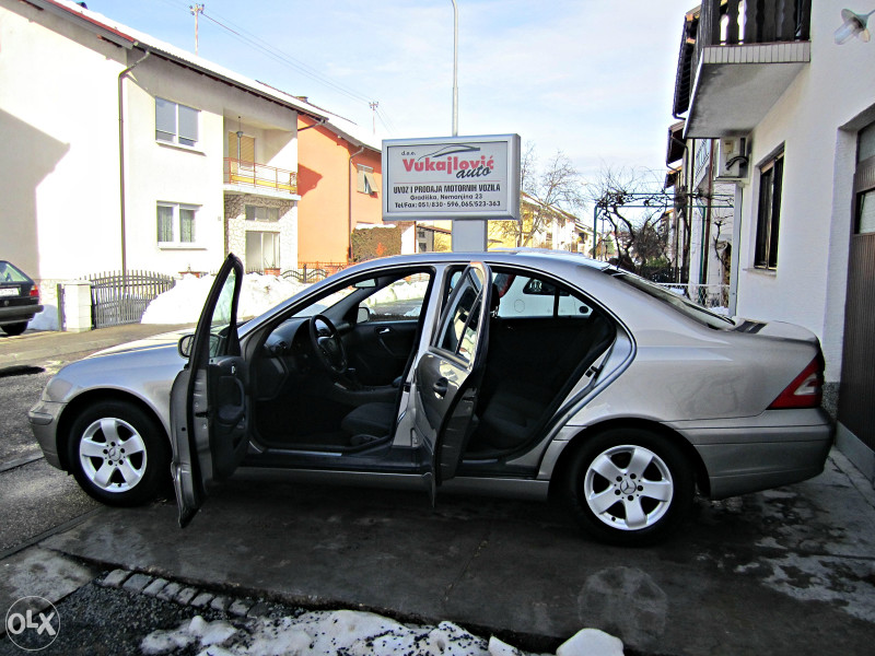 Mercedes-Benz C200 CDI  NOVOGODISNJA AKCIJA