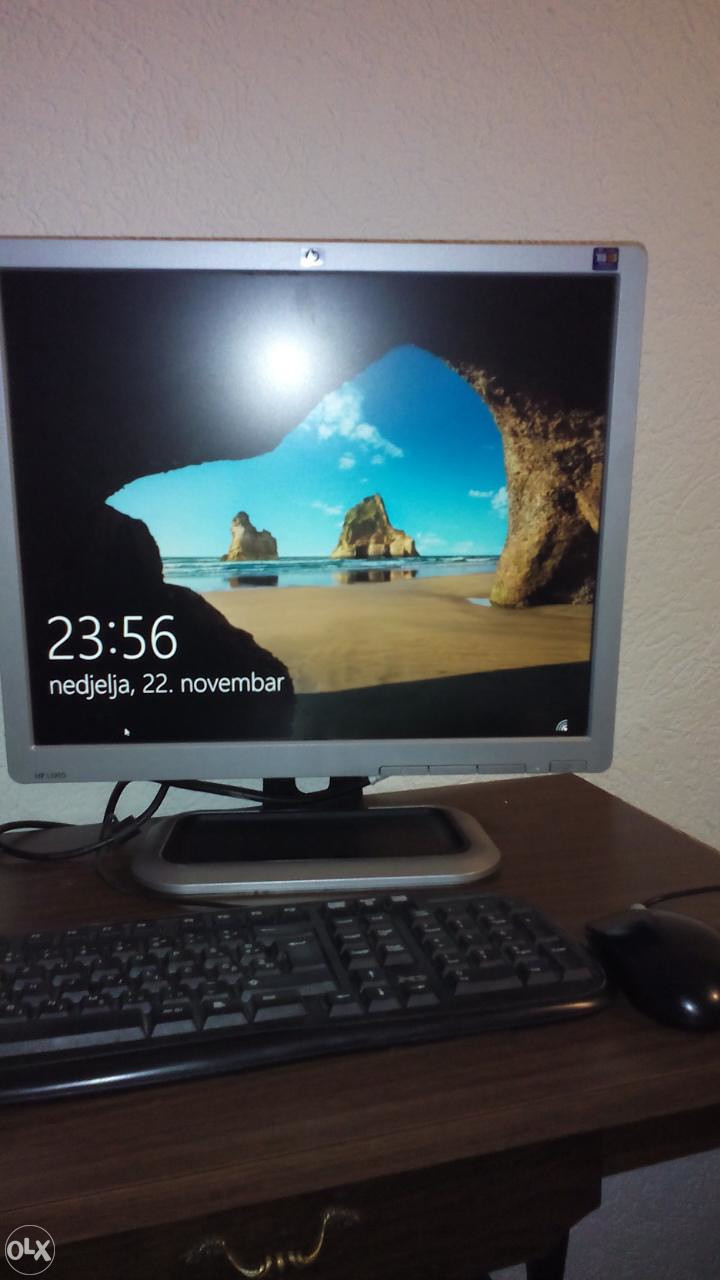 2 DESKTOP RACUNARA dualcore + monitor 19 ka
