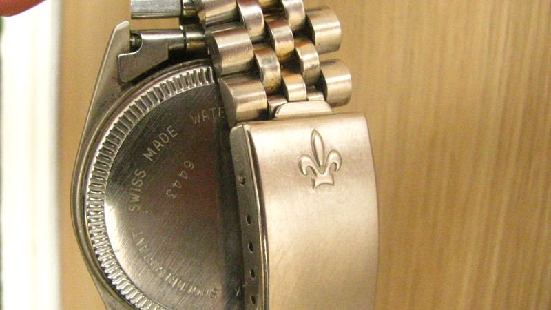 Sat ROYAL calendar SWISS MADE