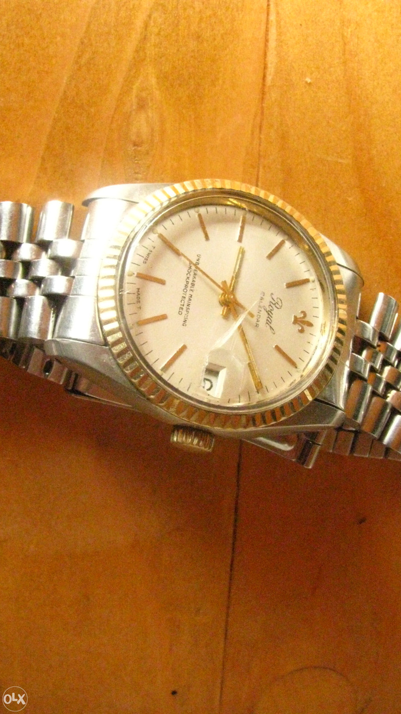 Sat ROYAL calendar SWISS MADE