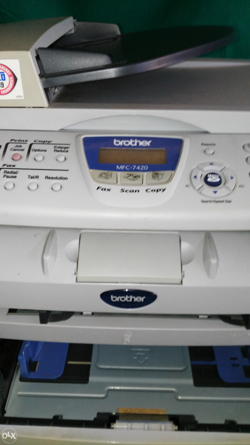 Laserski Printer,Scener,kopir i fax 3u1 uredjaj
