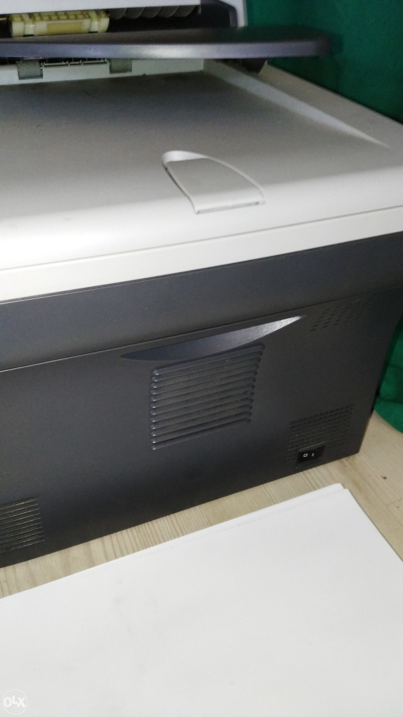 Laserski Printer,Scener,kopir i fax 3u1 uredjaj