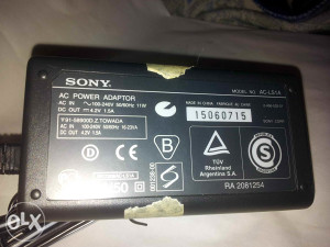 Adapter Sony 4.2V  1.5A Model No. AC-LS1A
