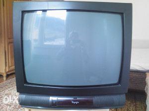 Televizor 51 cm