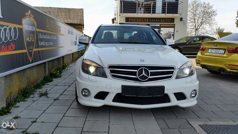 MERCEDES C63 AMG