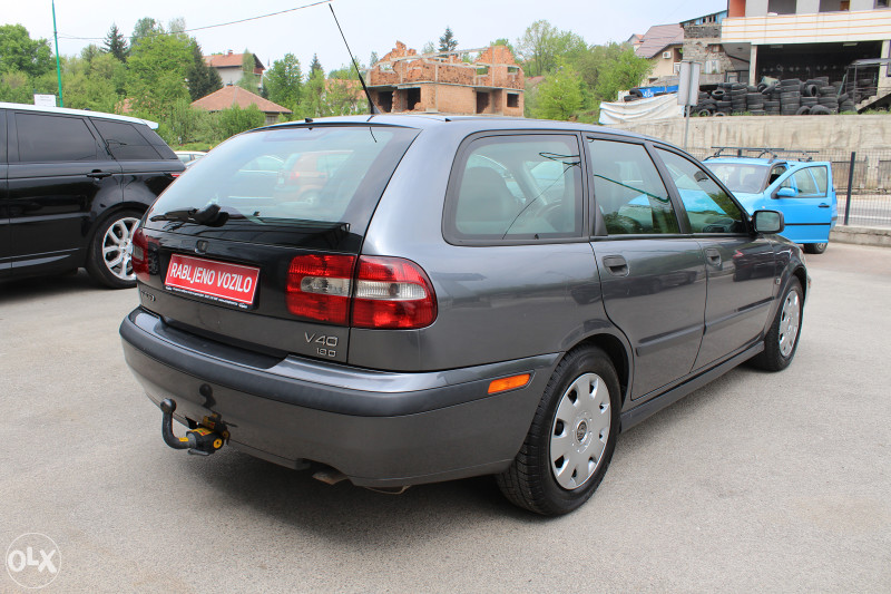 * Volvo V40 1.9 Dizel -RASPRODAJA-