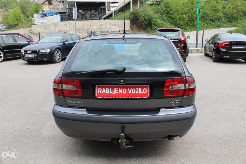 * Volvo V40 1.9 Dizel -RASPRODAJA-