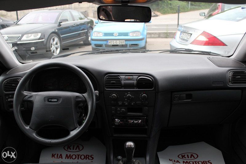 * Volvo V40 1.9 Dizel -RASPRODAJA-