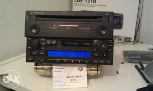 Orginalni Auto radio i cd player VW GOLF BORA PASSAT