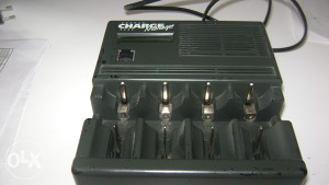 Procesorom kontroliran punjač akumulatora