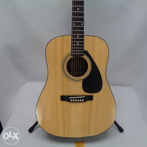 Akustična gitara Yamaha FD01S