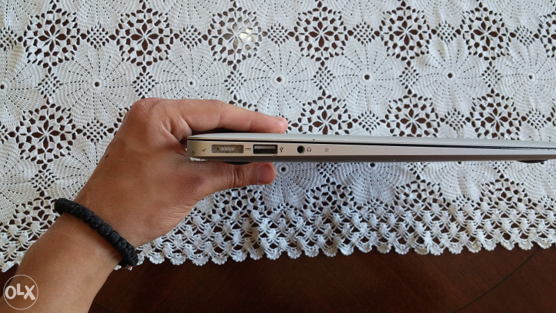 MacBook Air Model A1466 EMC 2559