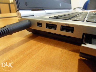 HP EliteBook 8640p - 14.1" - Core i5 2520M