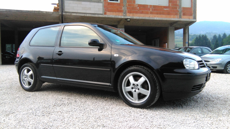 GOLF 4 RATA 120 KM MJESECNO AC JURE