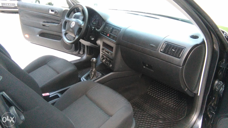 GOLF 4 RATA 120 KM MJESECNO AC JURE