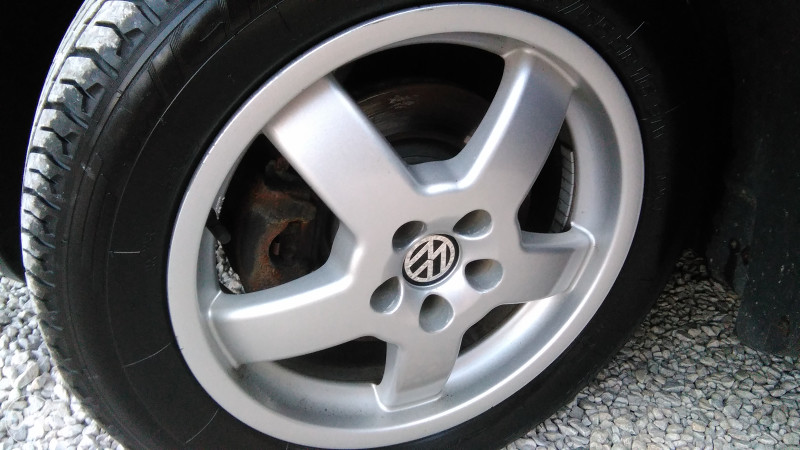 GOLF 4 RATA 120 KM MJESECNO AC JURE