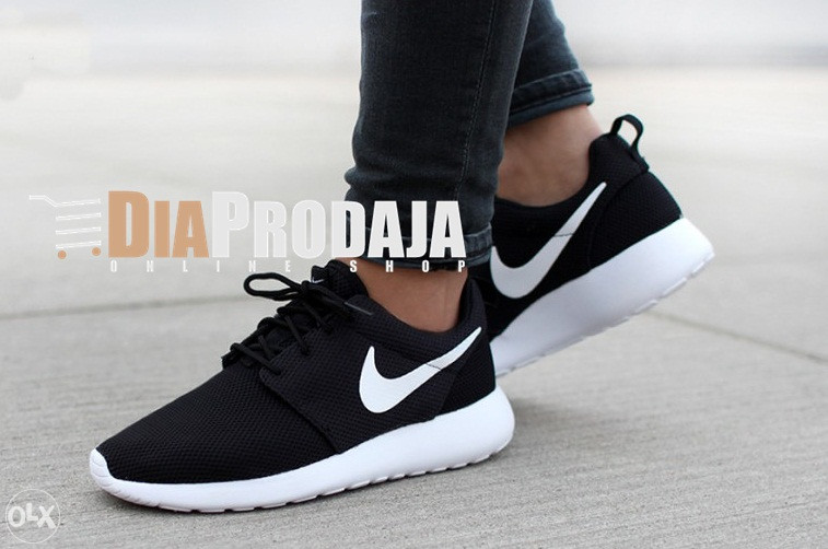 nike roshe run 45