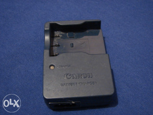 Canon punjač CB-2LUE