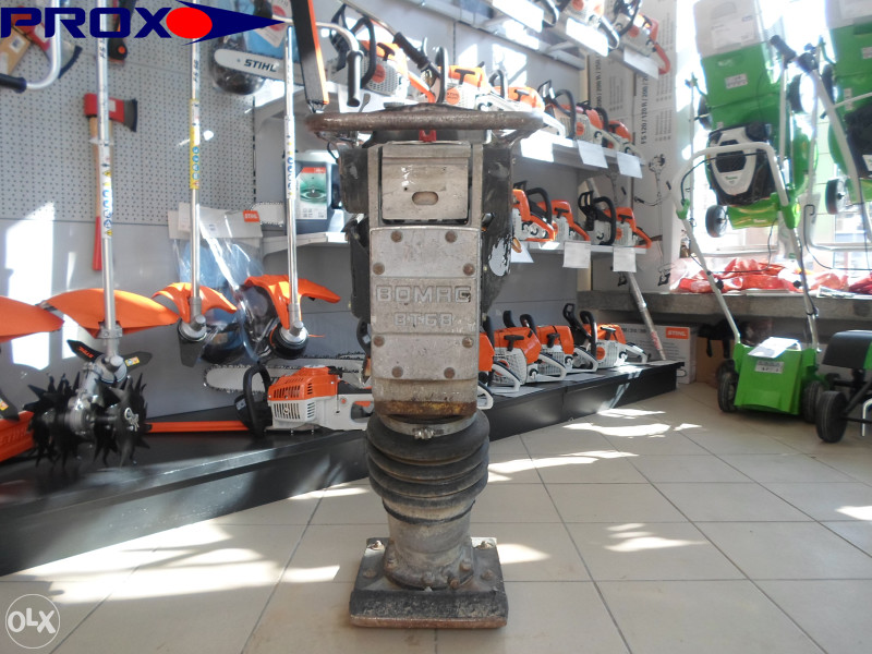 VIBRO NABIJAC BOMAG BT 68 -> PROX.olx.BA