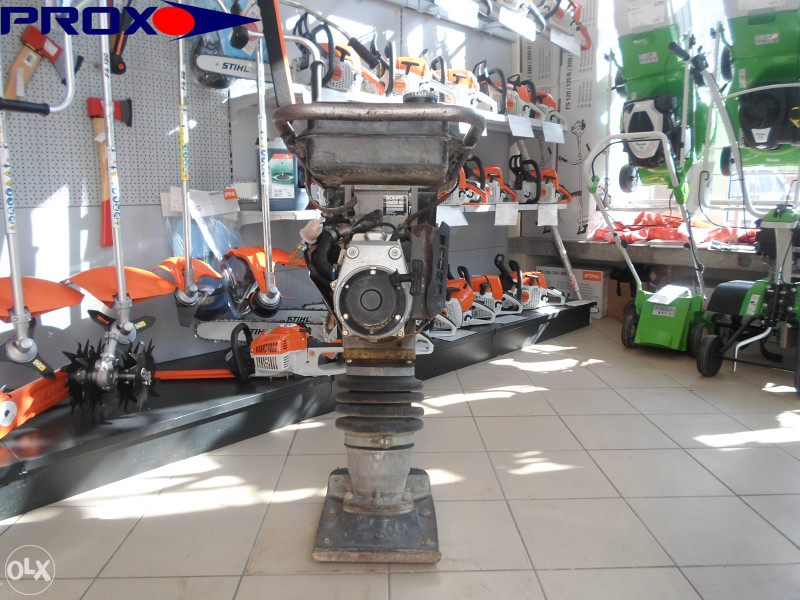 VIBRO NABIJAC BOMAG BT 68 -> PROX.olx.BA