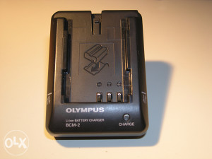 Punjac za baterije Olympus BCM-2