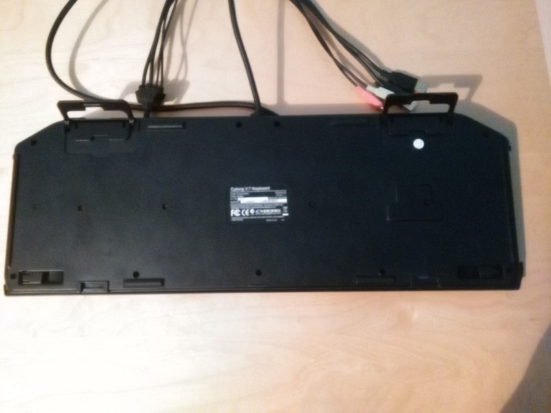 Saitek Cyborg V7 Gaming LED