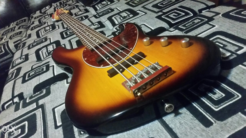 Bass gitara Hamer 5