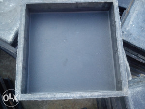 Kalupi za betonske  ploče 30x30x6 cm.