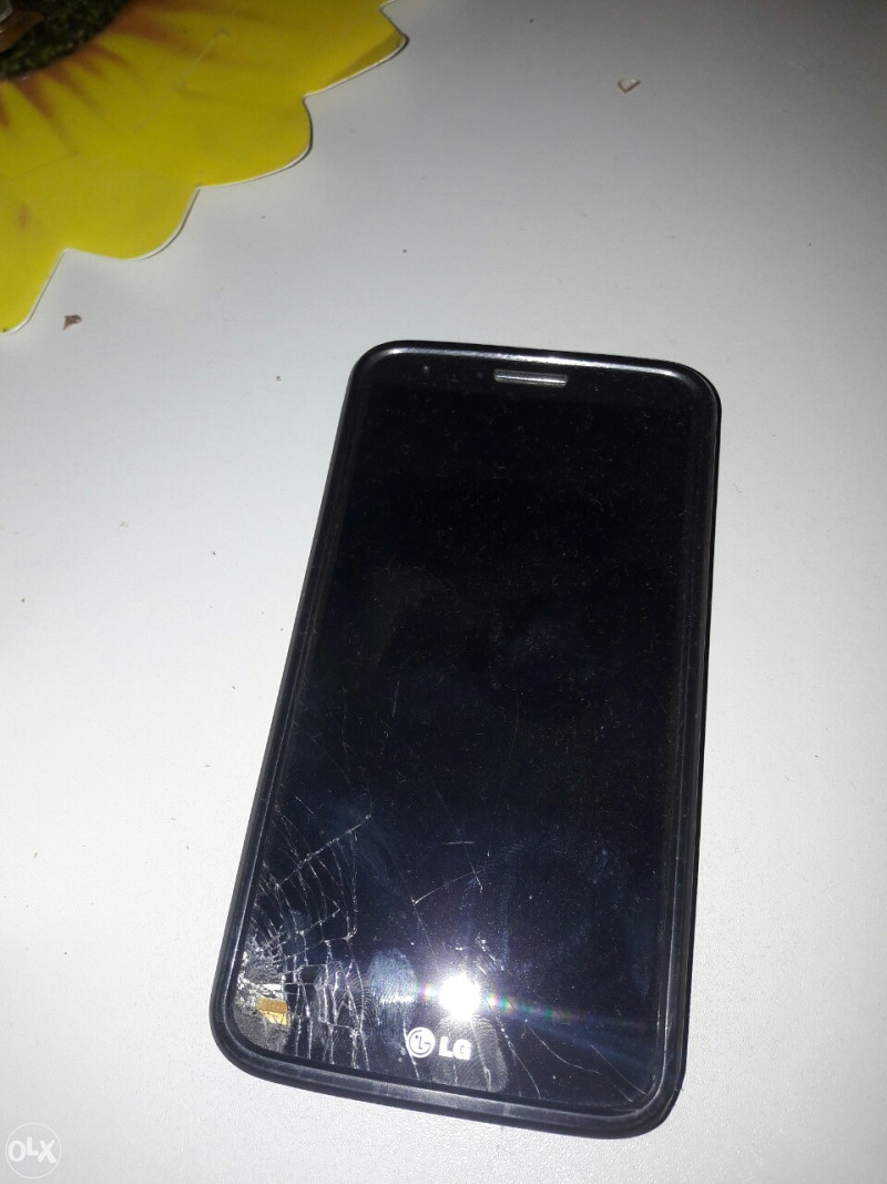 LG G2 Puknuti displej