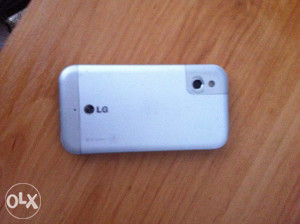 Mobitel LG Tac