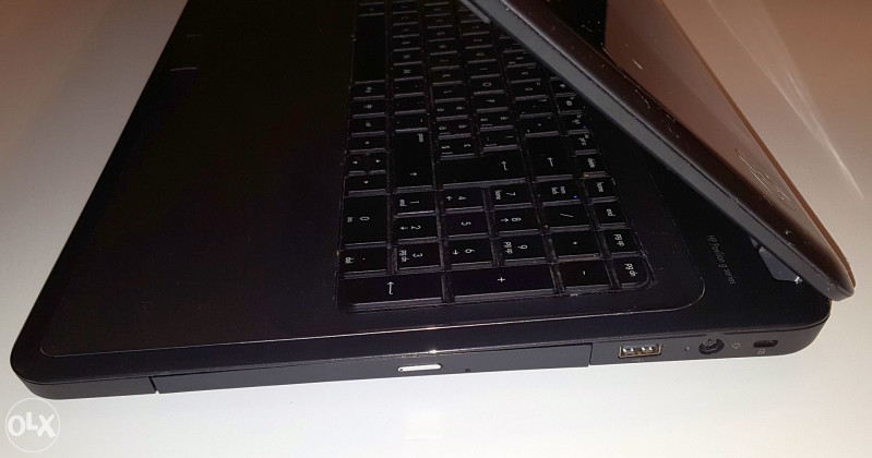 LAPTOP 17",HP G7,i5 2430M,4GB DDR3,AMD7400 1,8GB,500HDD